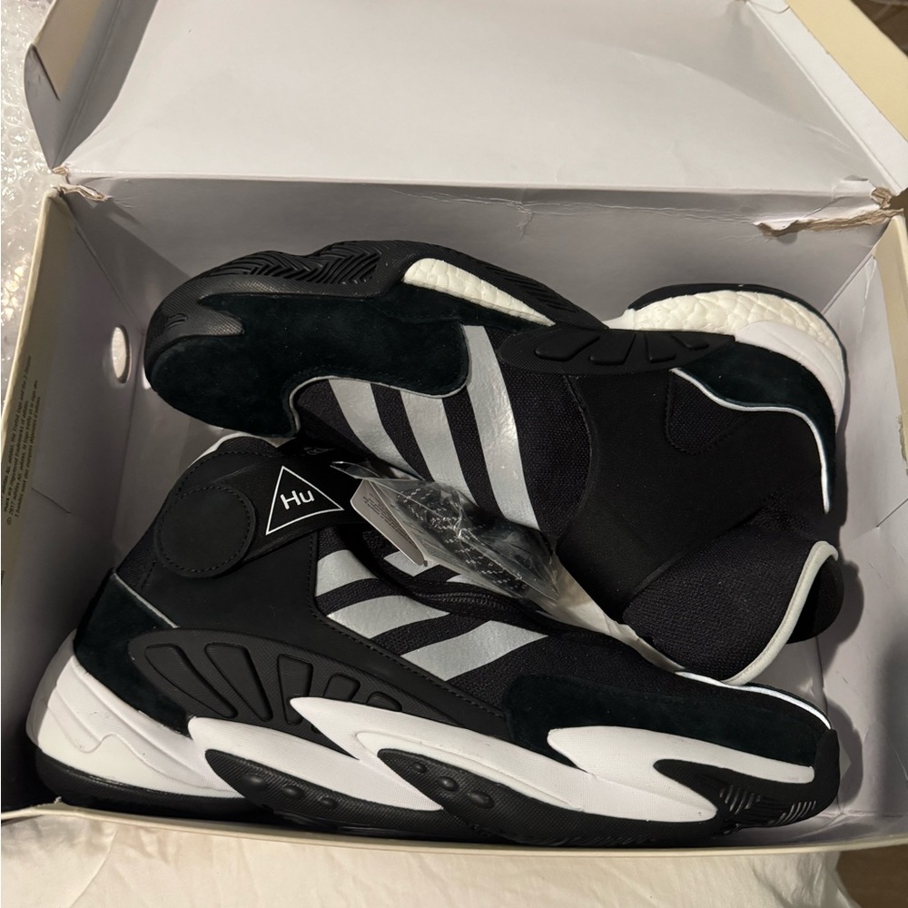 Pharrel Williams Adidas high cut